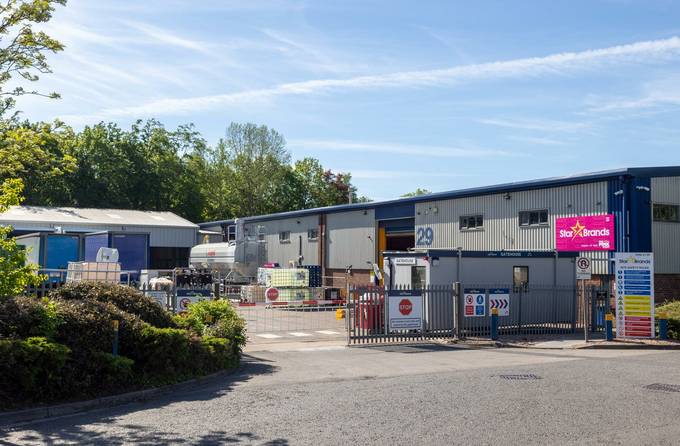 South Street Capital Clean up with Major Lease Regear with Global Household Product Manufacturer